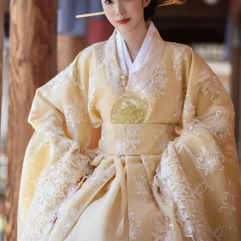Иглая корейская одежда, женски – обзор и цена Hanbok Modern Set