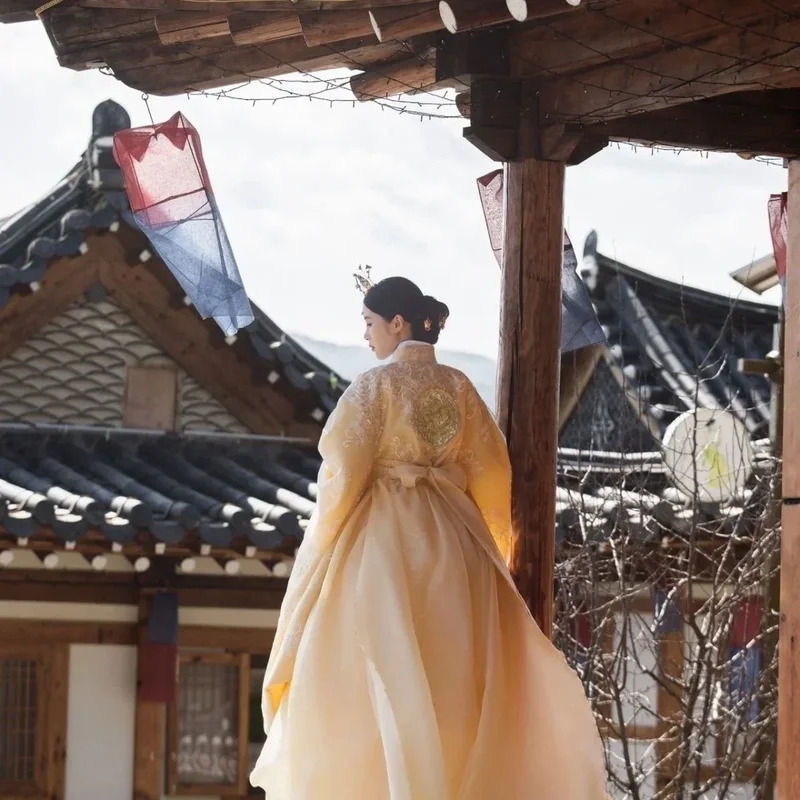 Иглая корейская одежда, женски – обзор и цена Hanbok Modern Set